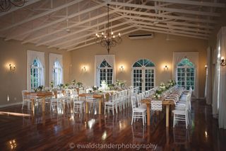 banquet style wedding decor and flowers 035